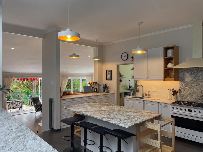 4 Bedroom Property for Sale in Hout Bay Western Cape